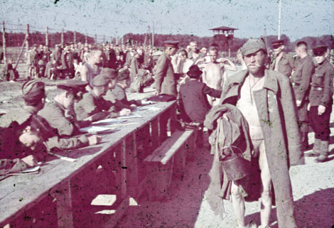 Gefangene Rotarmisten im Kriegsgefangenenlager Zeithain 1942